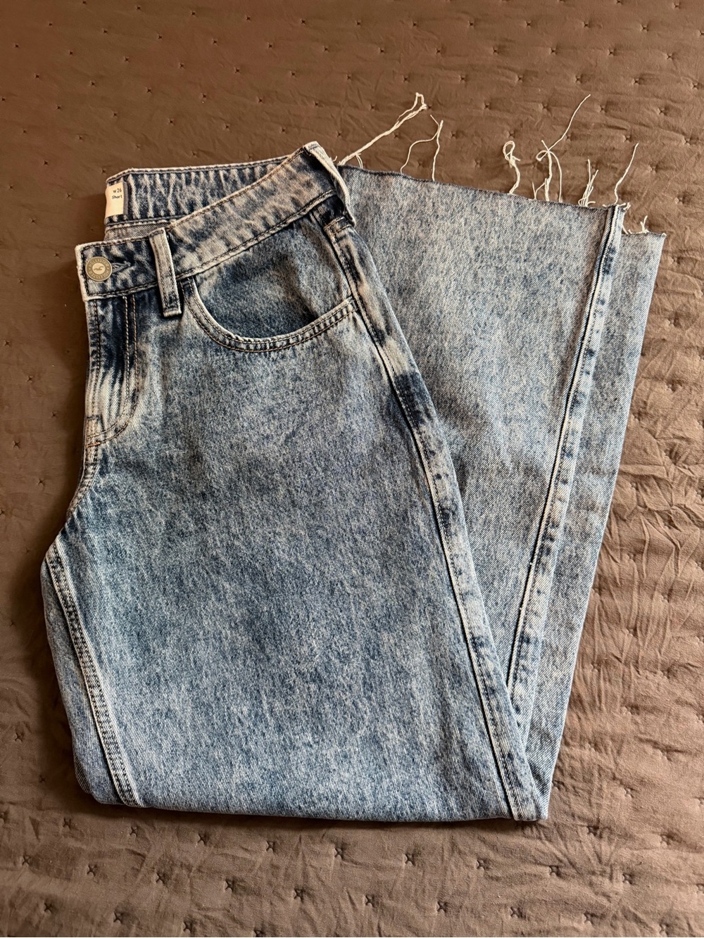 Women’s low rise baggy jeans
